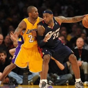 开云平台-时代偶像的分野与共鸣：为何詹姆斯在中国的人气难及科比？