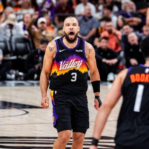 开云官网-狄龙28分格林伤退，太阳锁西部第七！湖人隔空获利好+火箭迎挑战